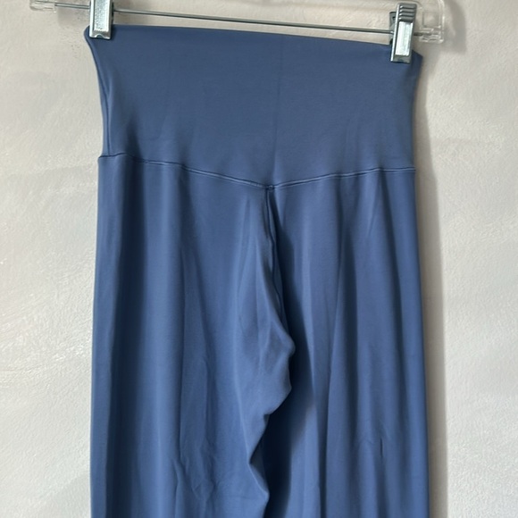 AERIE Offline Real Me Cross Over 7/8 High Rise Leggings Sz Med - Picture 7 of 7